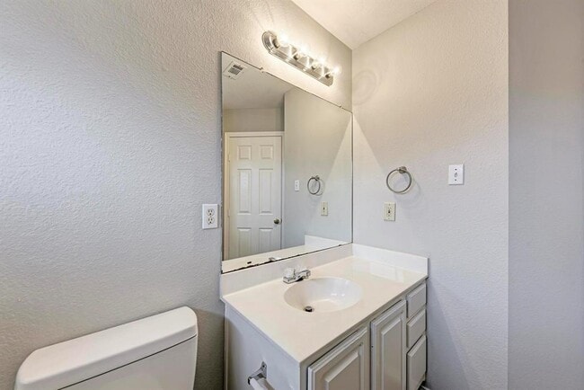Building Photo - 709 Horizon Trail