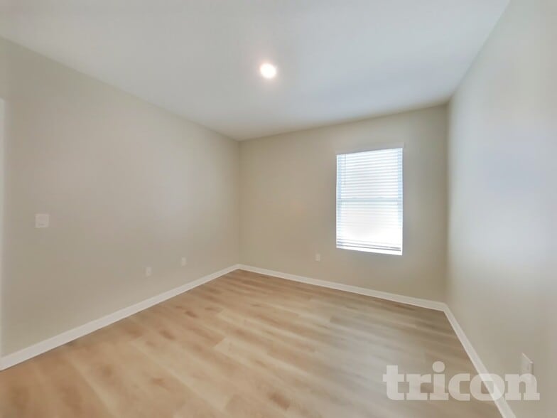 Building Photo - 5994 Churchill Square Way