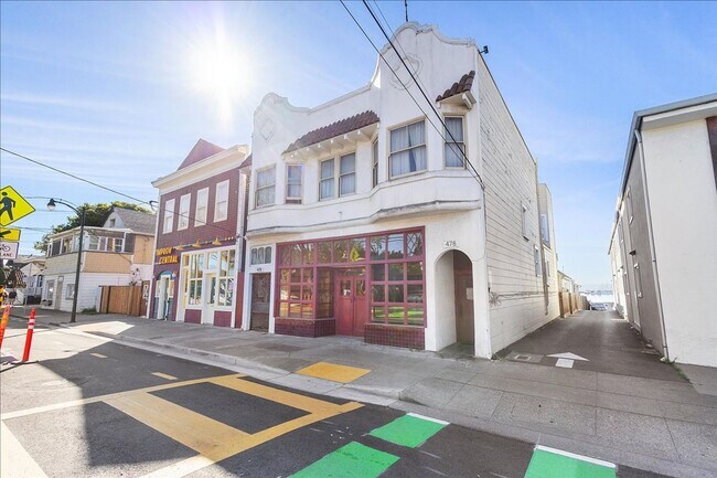 Building Photo - 478 Central Ave