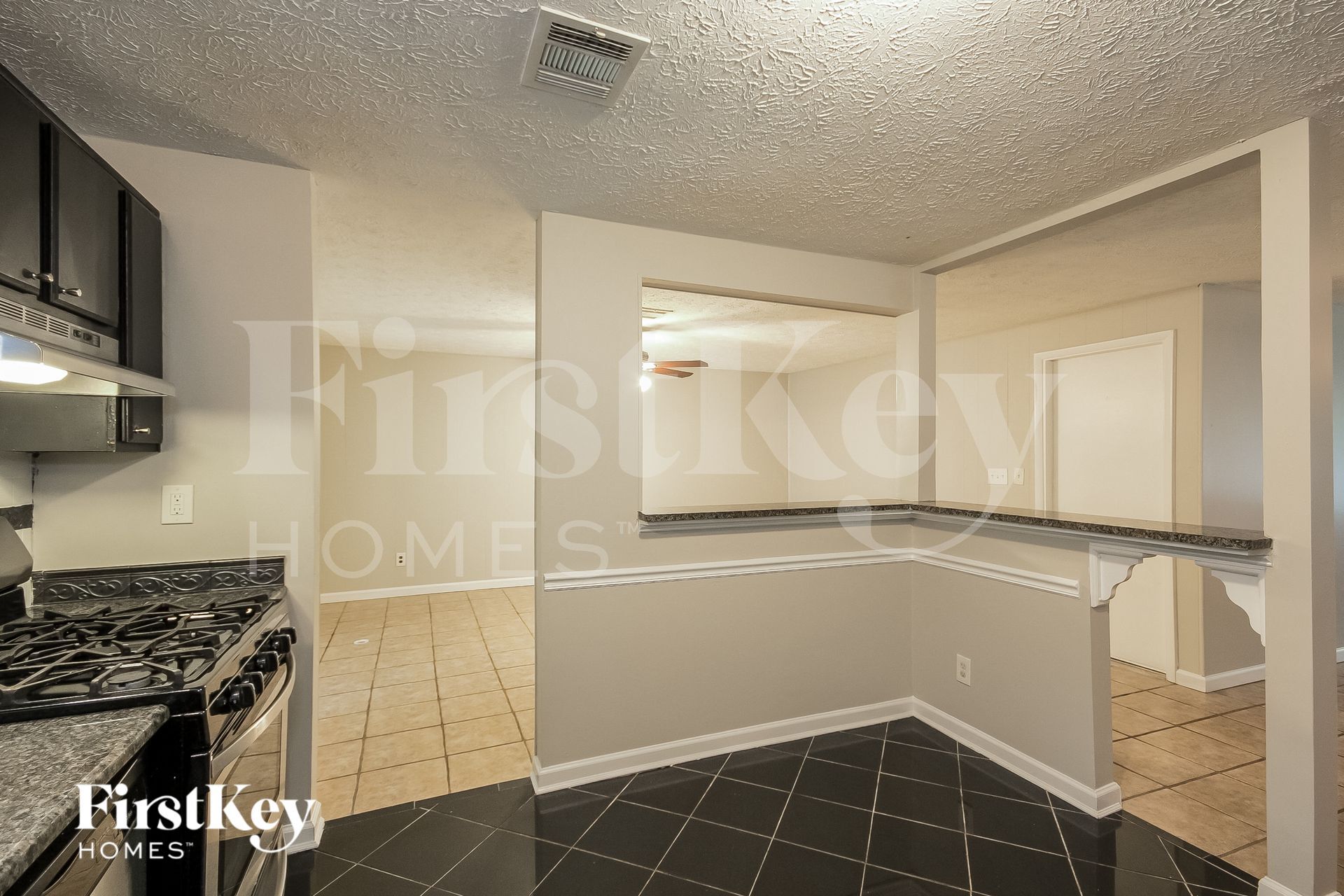 Building Photo - 5225 Martins Crossing Rd