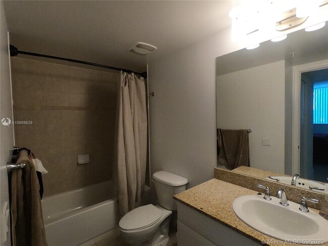 Building Photo - 1861 NW S River Dr