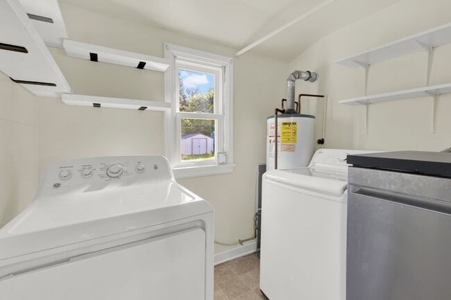 Building Photo - Welcome to this charming 1,005-square-foot home in Lancaster, PA!