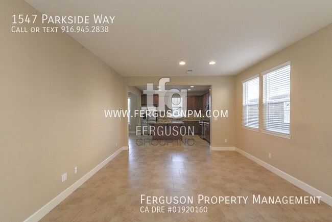 Building Photo - 1547 Parkside Way