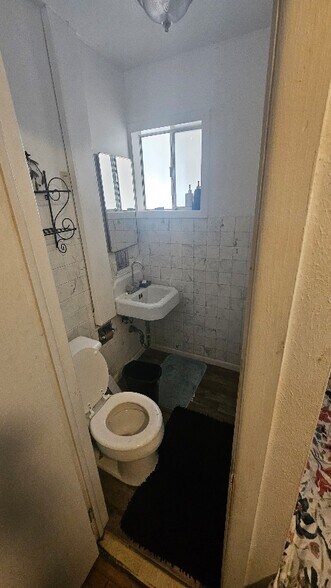 Building Photo - 1219 Berkley Ave