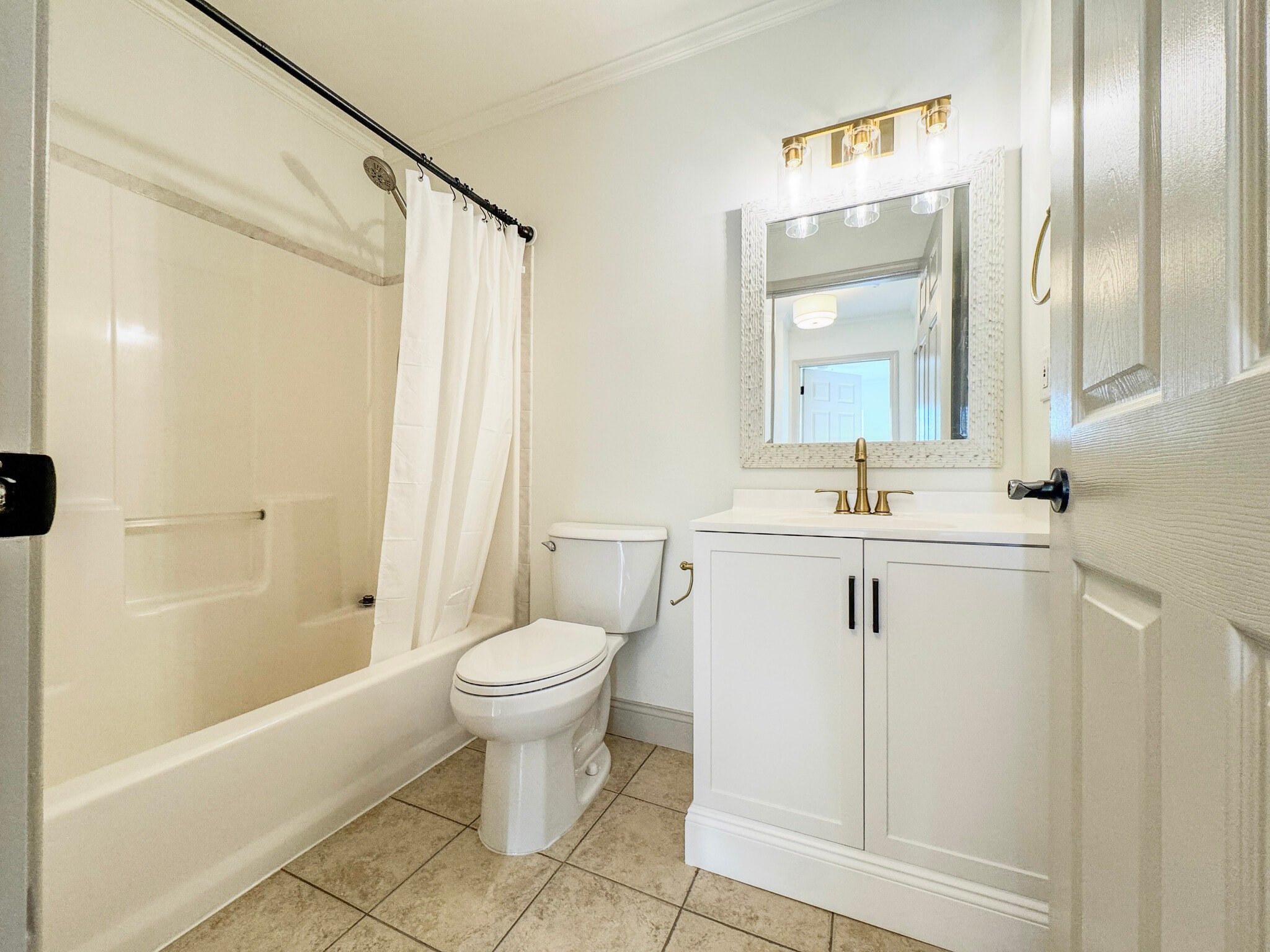 Building Photo - 19 Pohatcong Ave