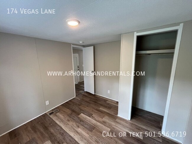 Building Photo - 174 Vegas Ln