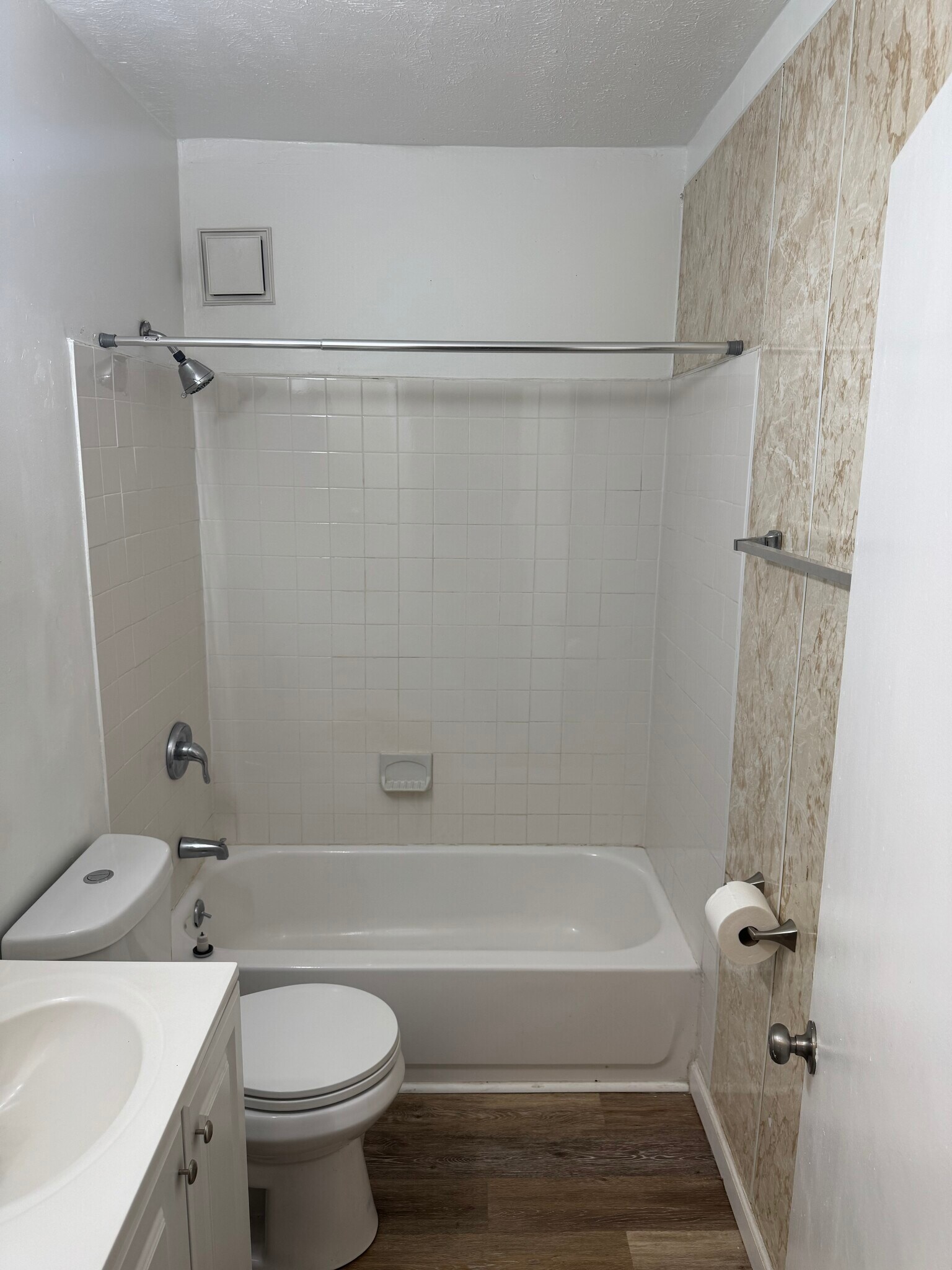 Bathroom - 13805 Othello Ave