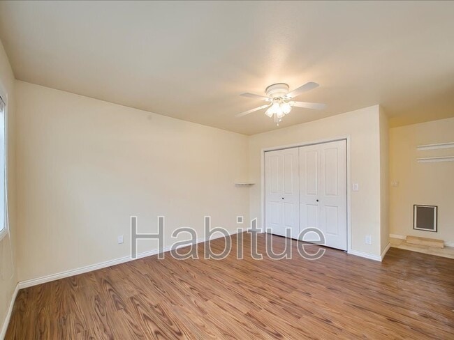 Building Photo - 4919 W Wylie Ln