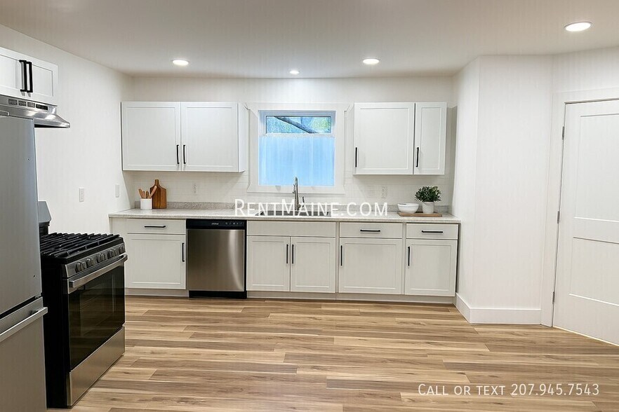 Building Photo - 167 Kennebec Rd