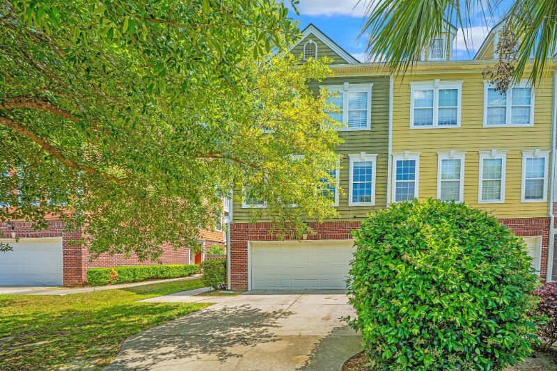 Building Photo - 9042 Parlor Dr