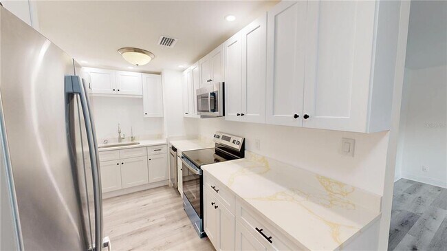 Building Photo - 4421 Gandy Cir