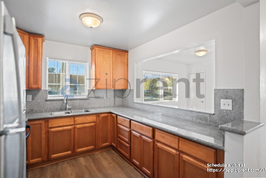 Building Photo - 29213 Dixon St