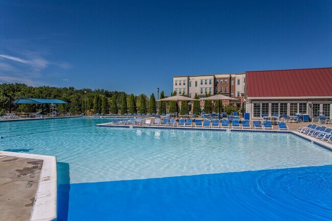 Building Photo - Desirable Two Level Condo For Lease - Not Pet Friendly