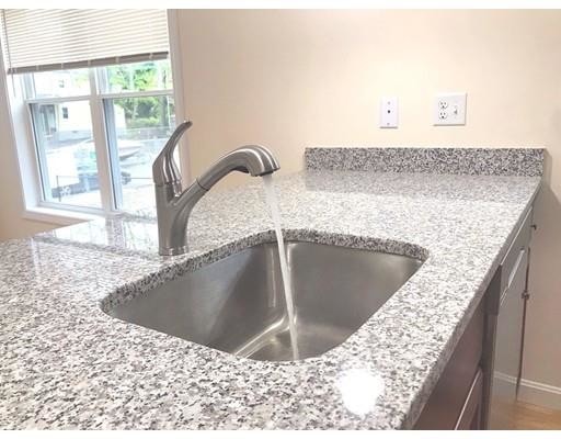 Building Photo - 7-15-17 Callender St