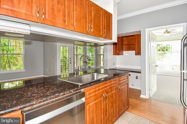 Building Photo - 12108 Garden Grove Cir