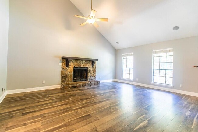 Building Photo - 11030 Indian Village Dr