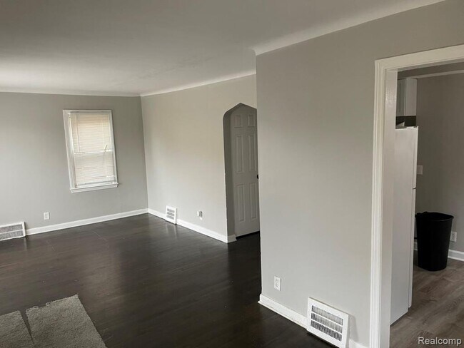 Building Photo - 19803 Santa Rosa Dr