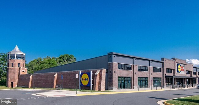 Building Photo - 8406 Mountain Larkspur Dr