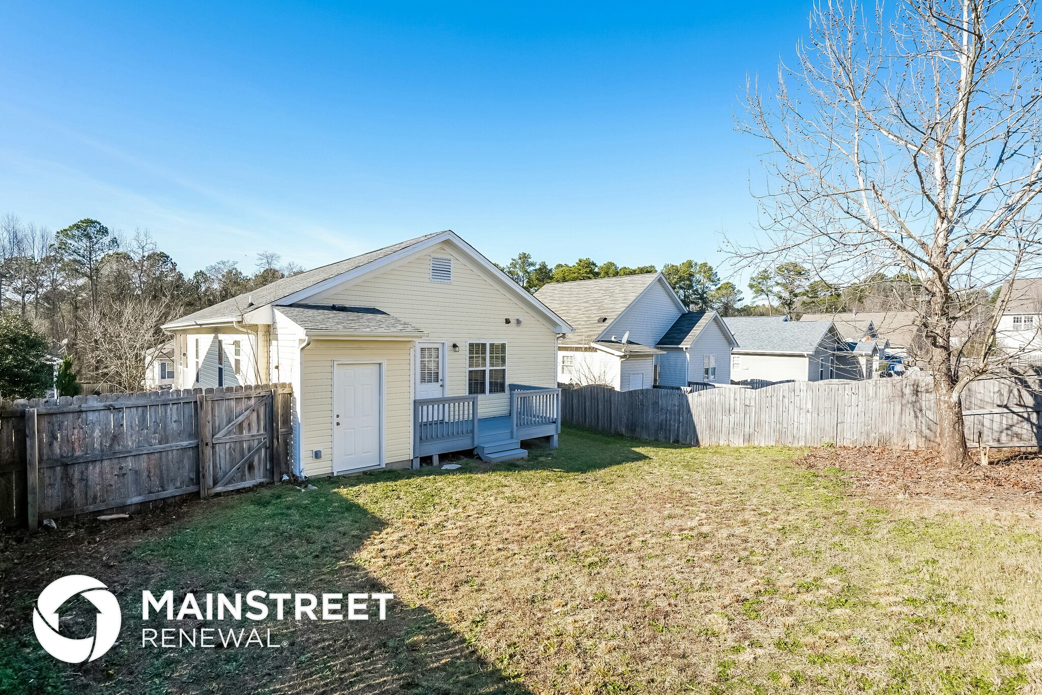 Building Photo - 1527 Tom Gipson Dr