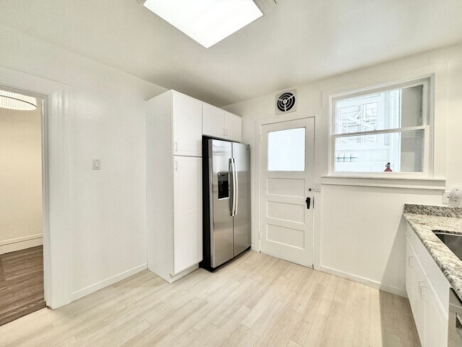 Building Photo - 152 Sproule Ln.