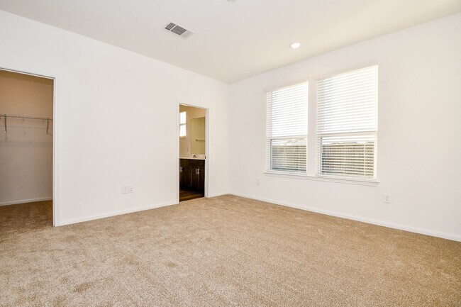 Building Photo - 17867 Baleage Ln