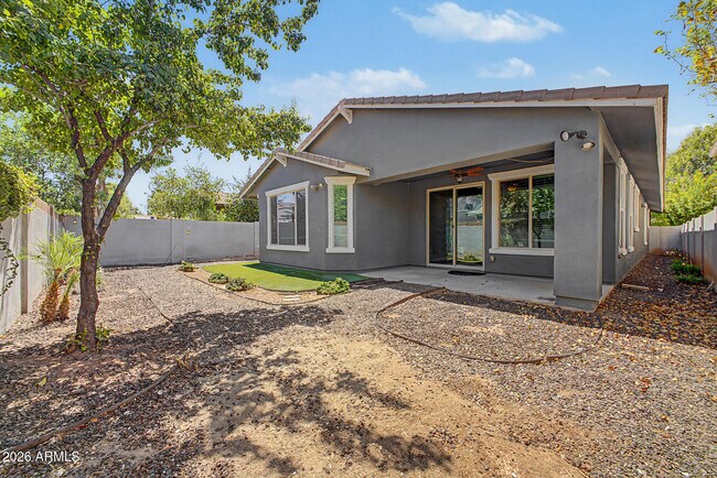 Building Photo - 4286 E Mesquite St