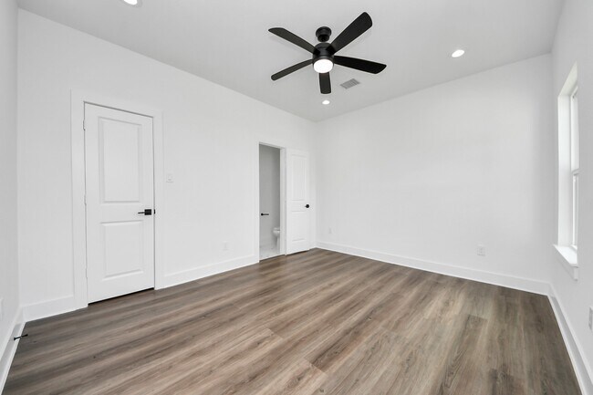 Building Photo - 6273 Rd 5503