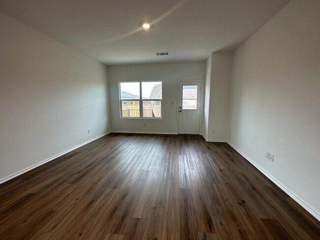 Building Photo - 229 Sonterra Dr