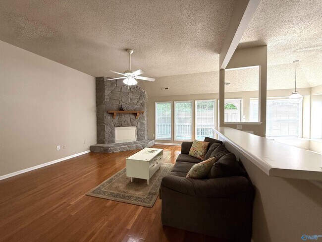 Building Photo - 110 Sunset Ridge