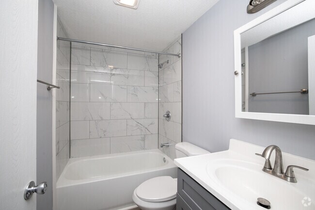 2BR, 1BA - 720SF - Bathroom - Holly Brook Apartments