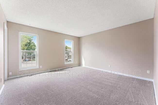 Building Photo - 1786 S Waco Ct