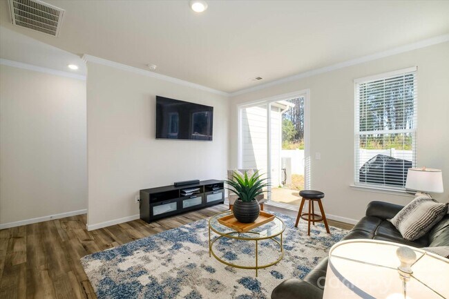 Building Photo - 8156 Merryvale Ln