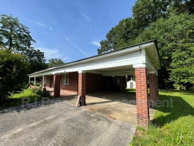 Building Photo - 3831 Egypt Central Rd