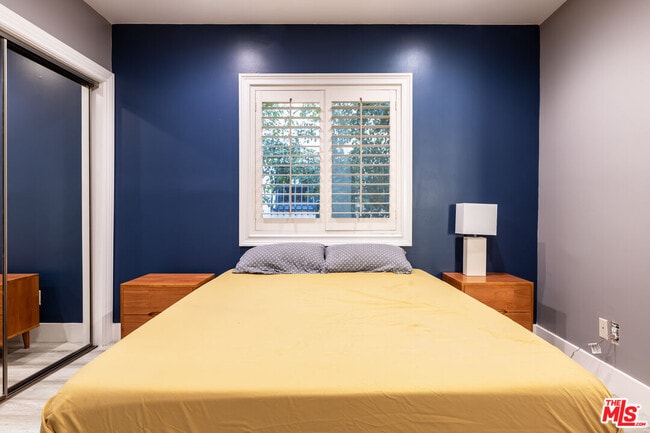 Building Photo - 1112 S Highland Ave