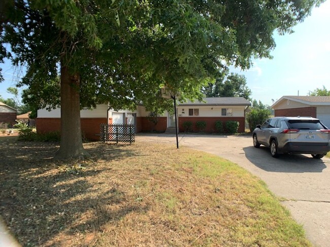 Building Photo - Midwest City 3 Bedroom.