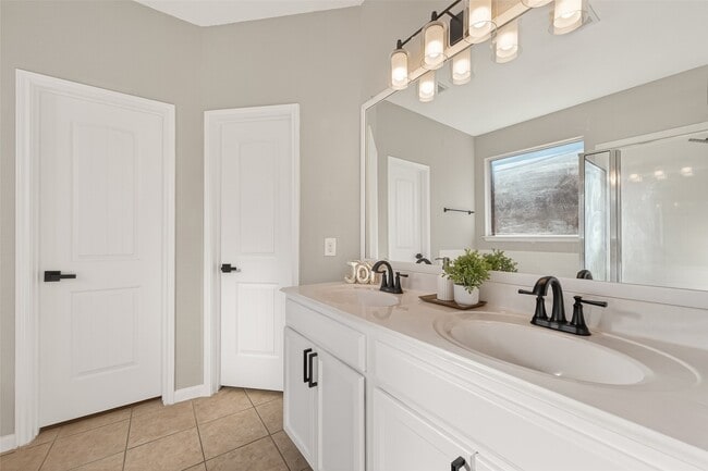 Building Photo - 14722 Palladio Dr