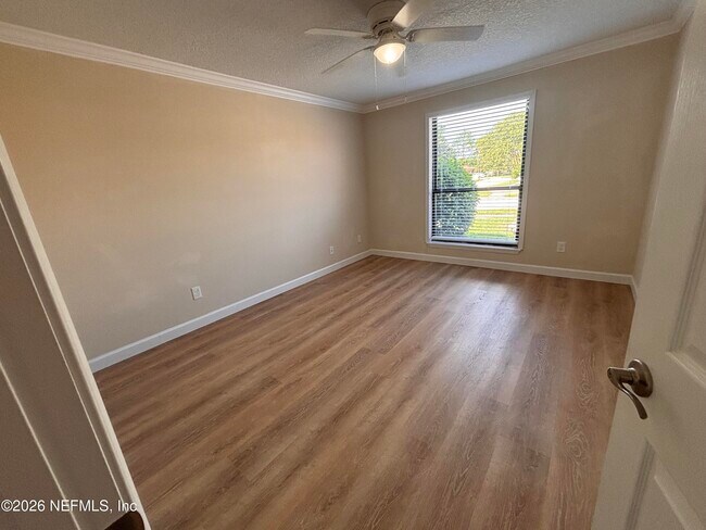 Building Photo - 7827 Fawn Brook Cir E