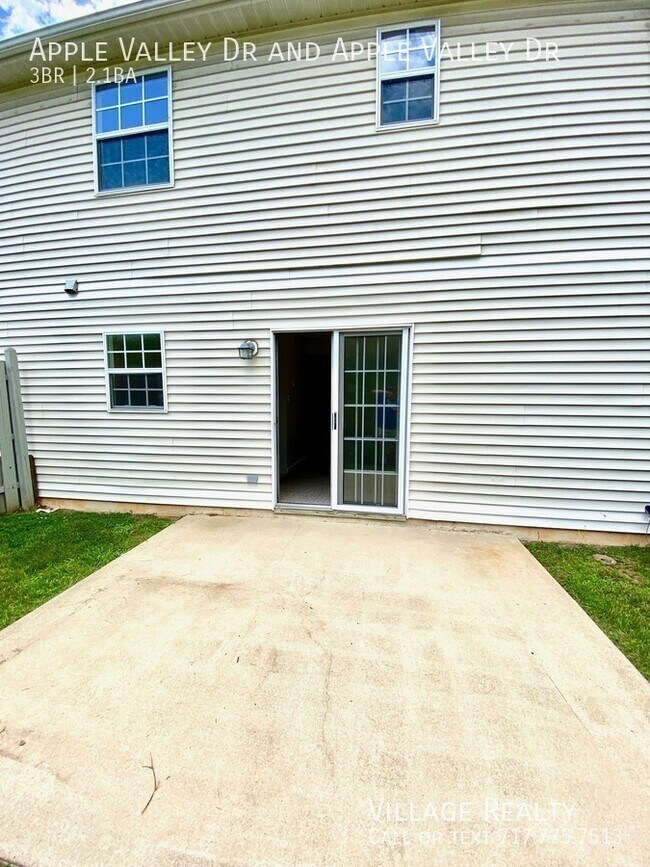 Building Photo - 818 Apple Valley Dr