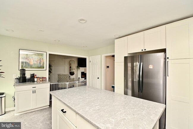 Building Photo - 6431 Forest Rd