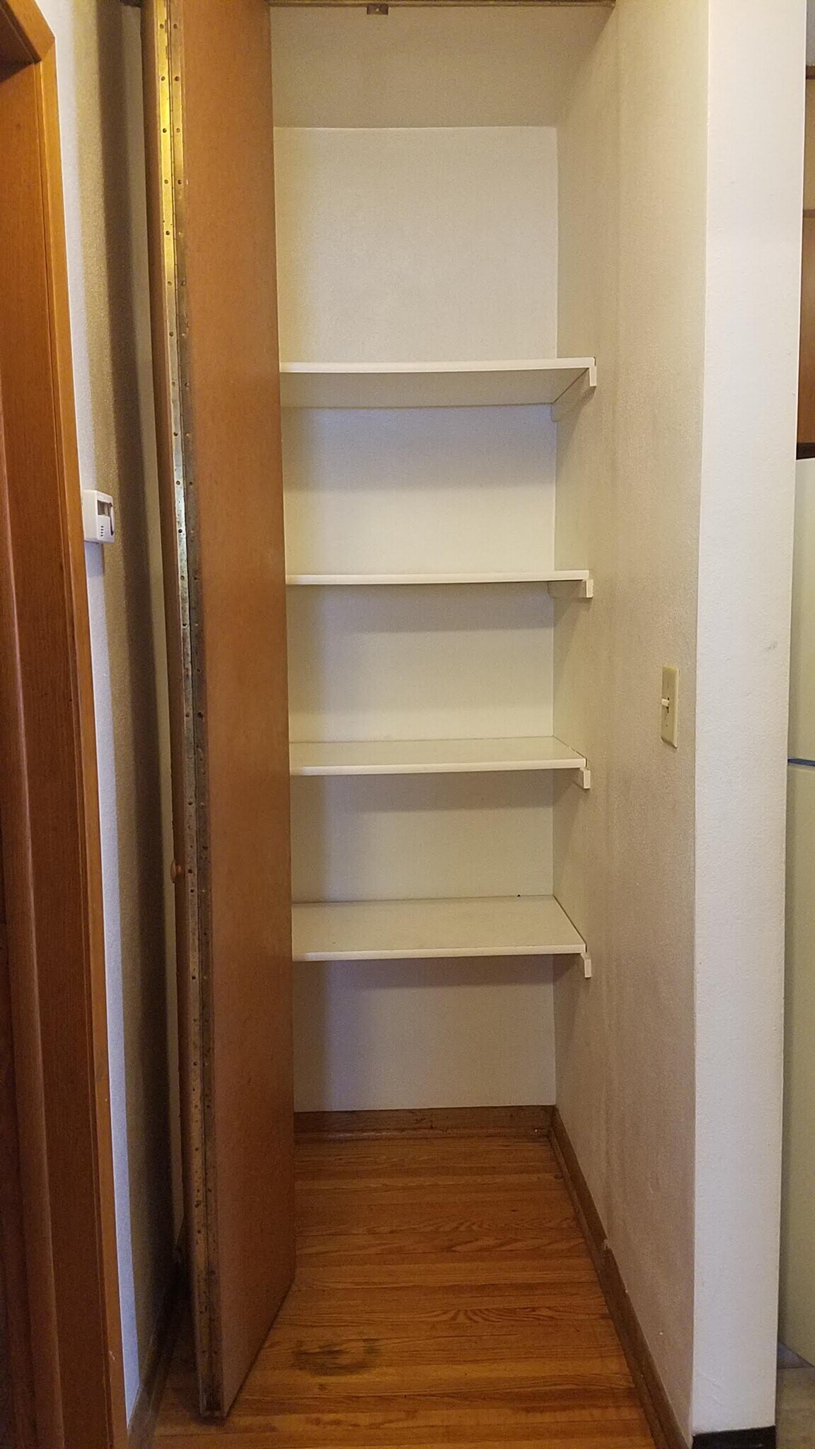 Building Photo - 1022 Arkwright St N