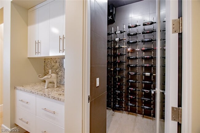 Building Photo - 69 Hawk Ridge Dr