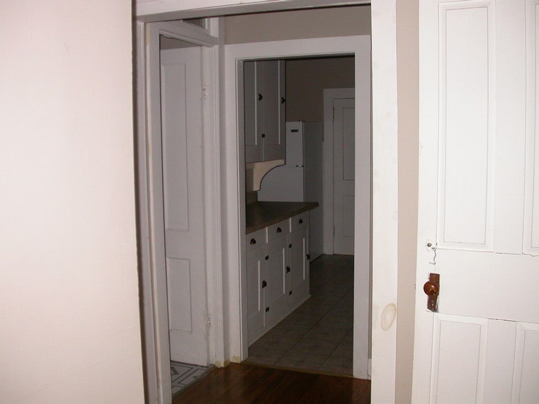 Building Photo - 110 Stone St