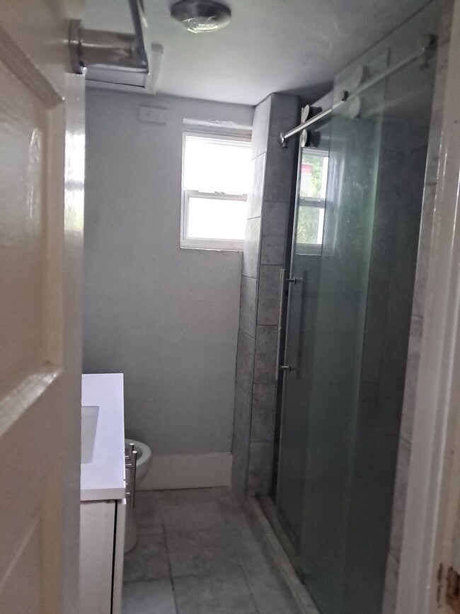 Building Photo - 4908 Eau Claire St