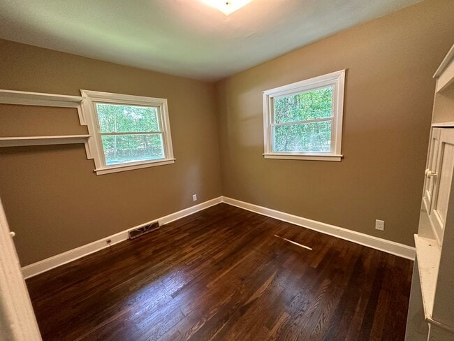 Building Photo - One Story House in Madison Heights