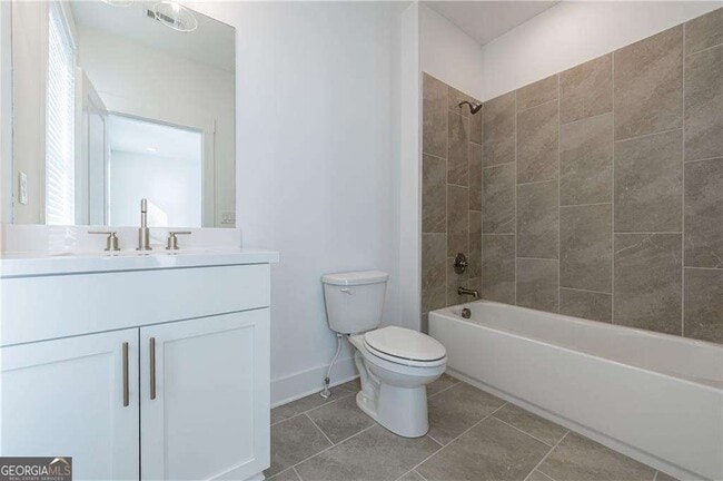 Building Photo - 1032 Robert Smalls Wy