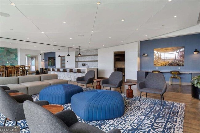 Building Photo - 923 Peachtree St NE