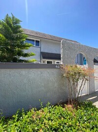 Building Photo - Harbor Village 2 bedroom Condo *OPEN HOUSE - SEE DATES AVAILABILITY*