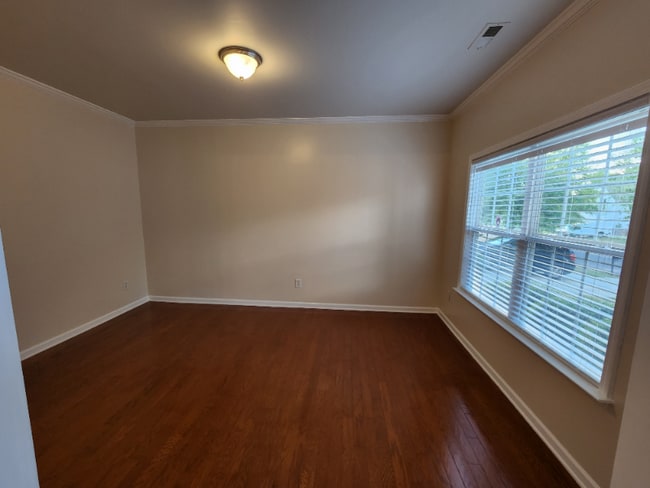 Building Photo - 317 Timber Meadow Lake