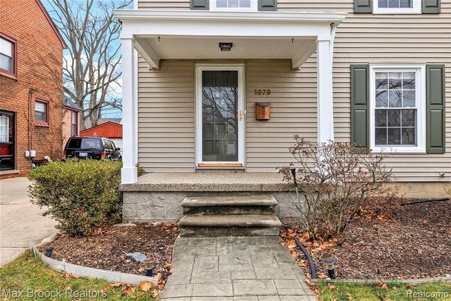 Building Photo - 1079 Larkmoor Blvd