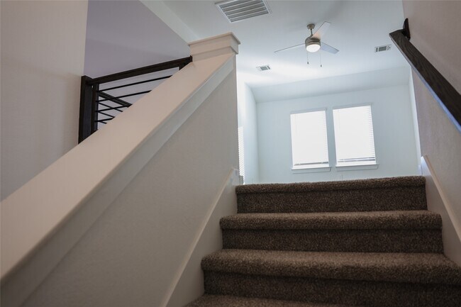 Building Photo - 22502 Petrizzi Ln